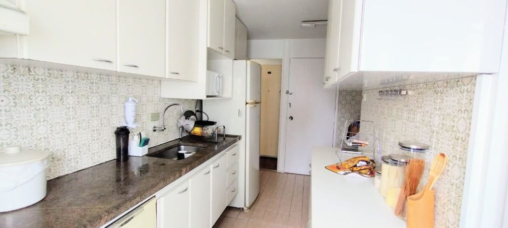 Apartamento à venda com 3 quartos, 93m² - Foto 8