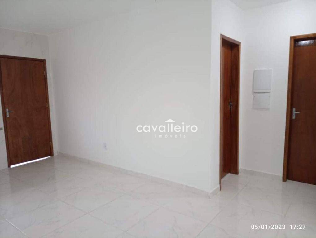 Casa à venda com 2 quartos, 70m² - Foto 8