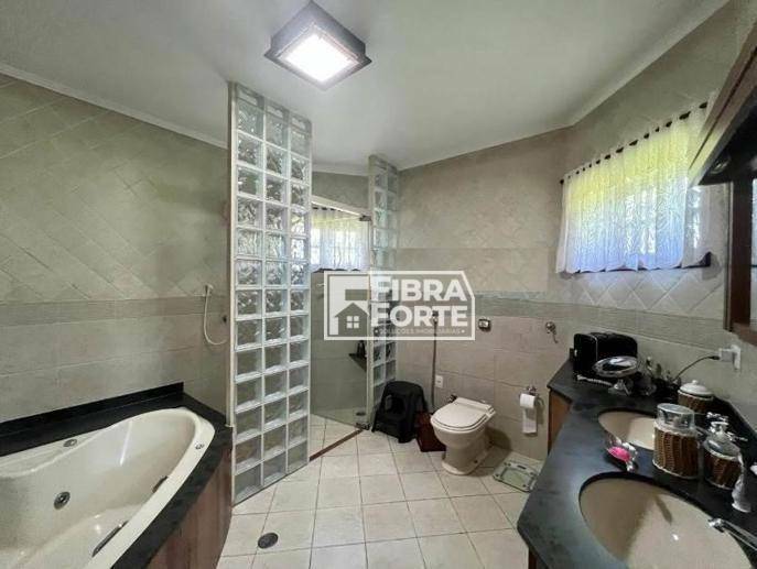 Chácara à venda com 5 quartos, 562m² - Foto 15