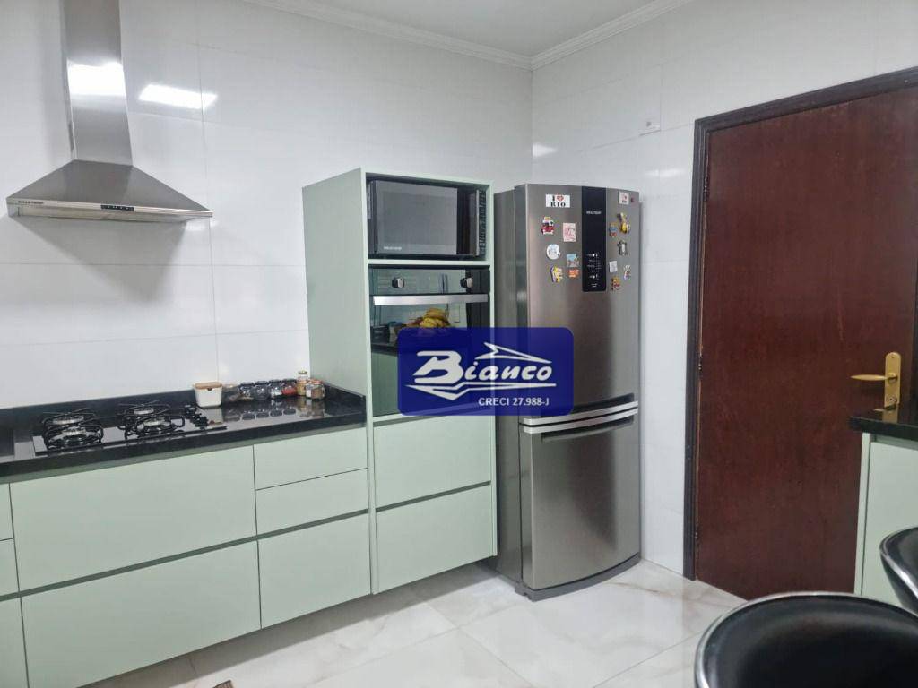 Apartamento à venda com 3 quartos, 94m² - Foto 3