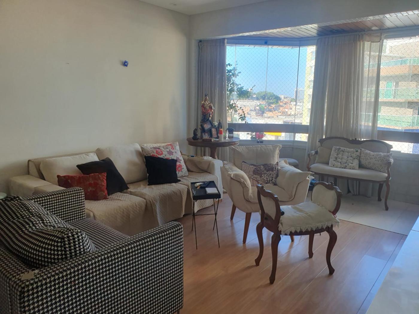 Apartamento à venda com 3 quartos, 109m² - Foto 1