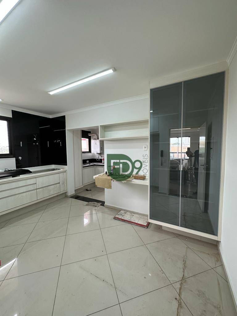 Apartamento à venda com 3 quartos, 210m² - Foto 22