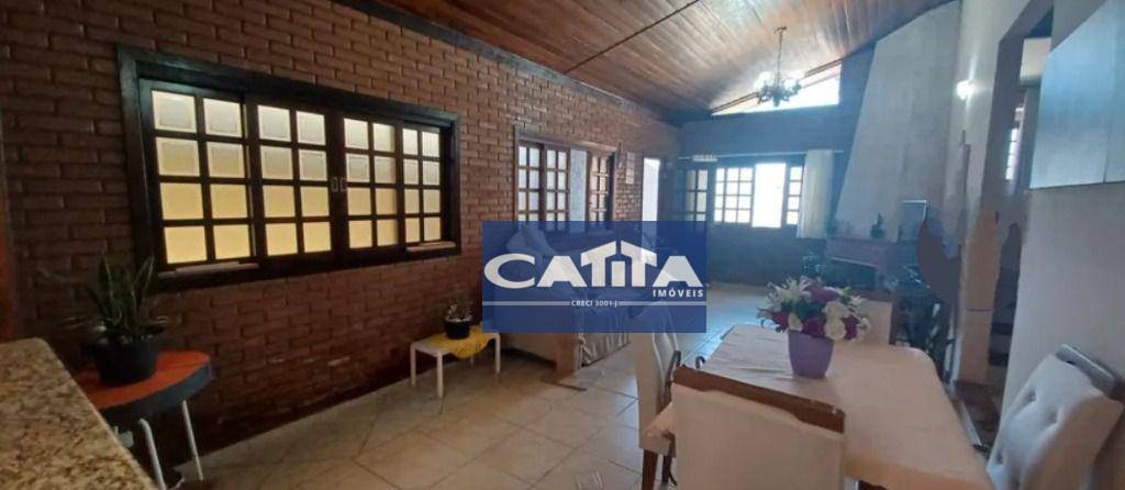 Casa à venda com 3 quartos, 280m² - Foto 3