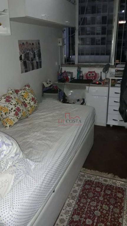 Apartamento à venda com 2 quartos, 70m² - Foto 12