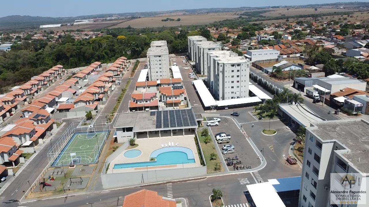 Apartamento à venda com 2 quartos, 68m² - Foto 2