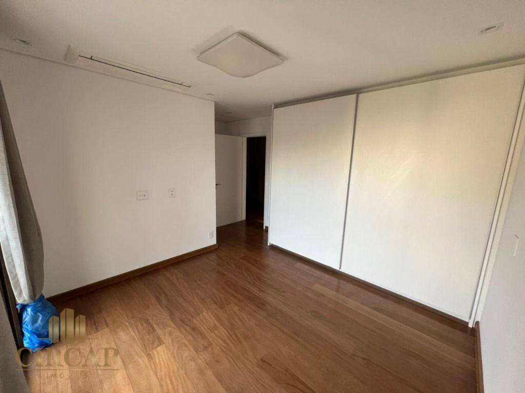 Apartamento à venda com 3 quartos, 322m² - Foto 14