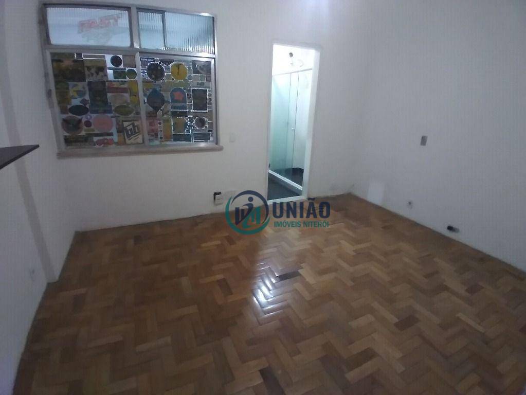 Apartamento à venda com 4 quartos, 250m² - Foto 6