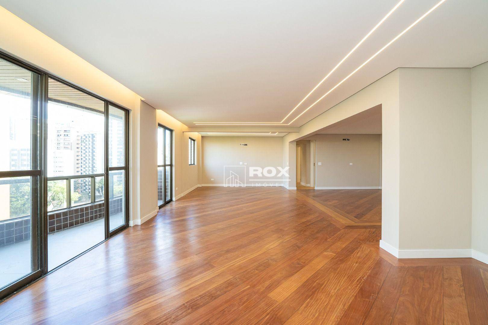 Apartamento à venda com 3 quartos, 193m² - Foto 1