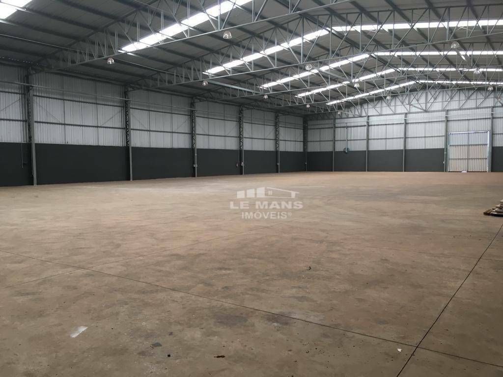 Depósito-Galpão-Armazém para alugar, 16500m² - Foto 1