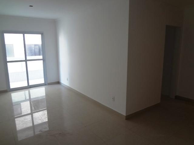 Apartamento à venda com 2 quartos, 82m² - Foto 3