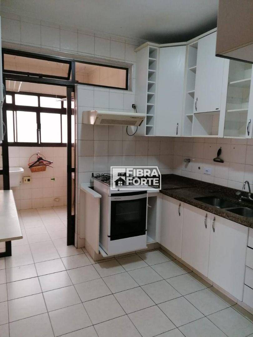 Apartamento à venda com 3 quartos, 116m² - Foto 7