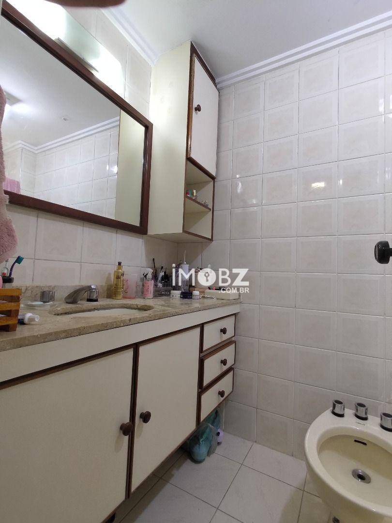 Apartamento à venda com 3 quartos, 95m² - Foto 18