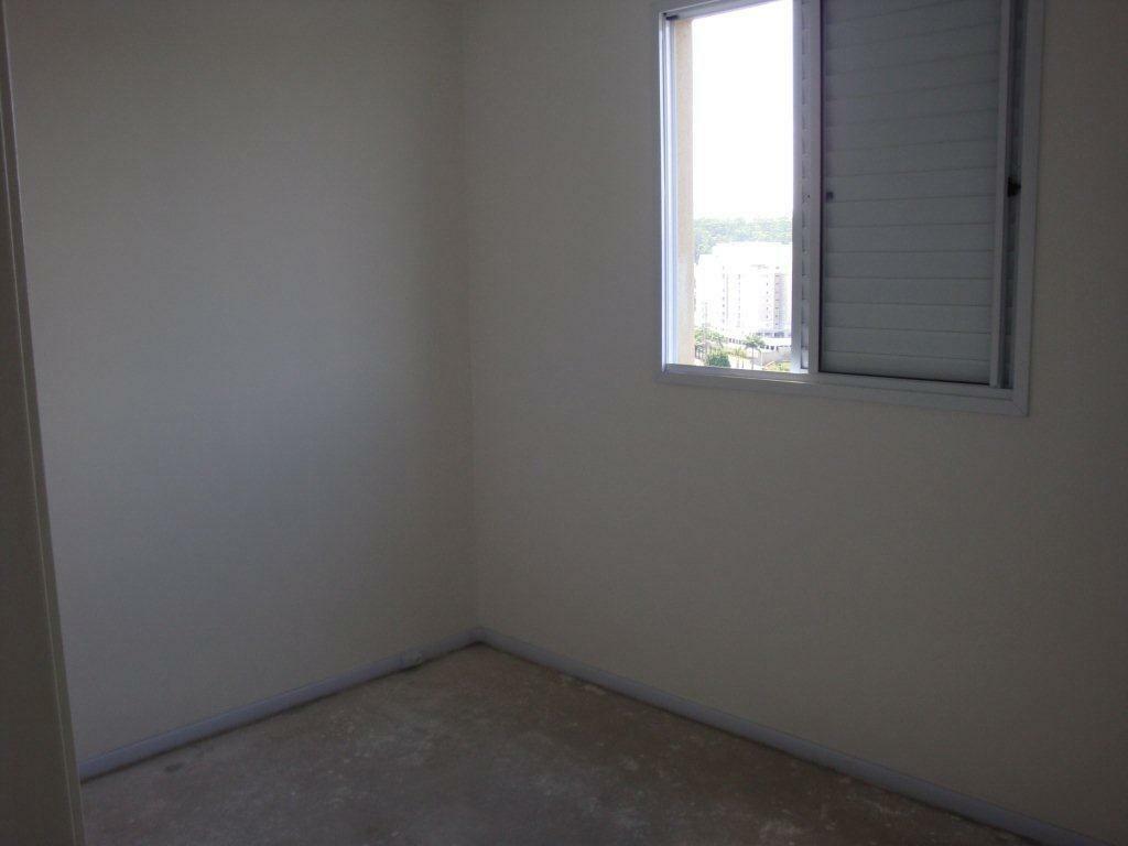 Apartamento à venda com 2 quartos, 68m² - Foto 3