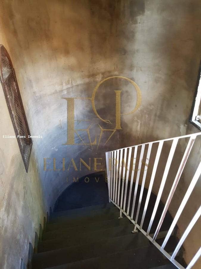 Casa à venda com 4 quartos, 750m² - Foto 42