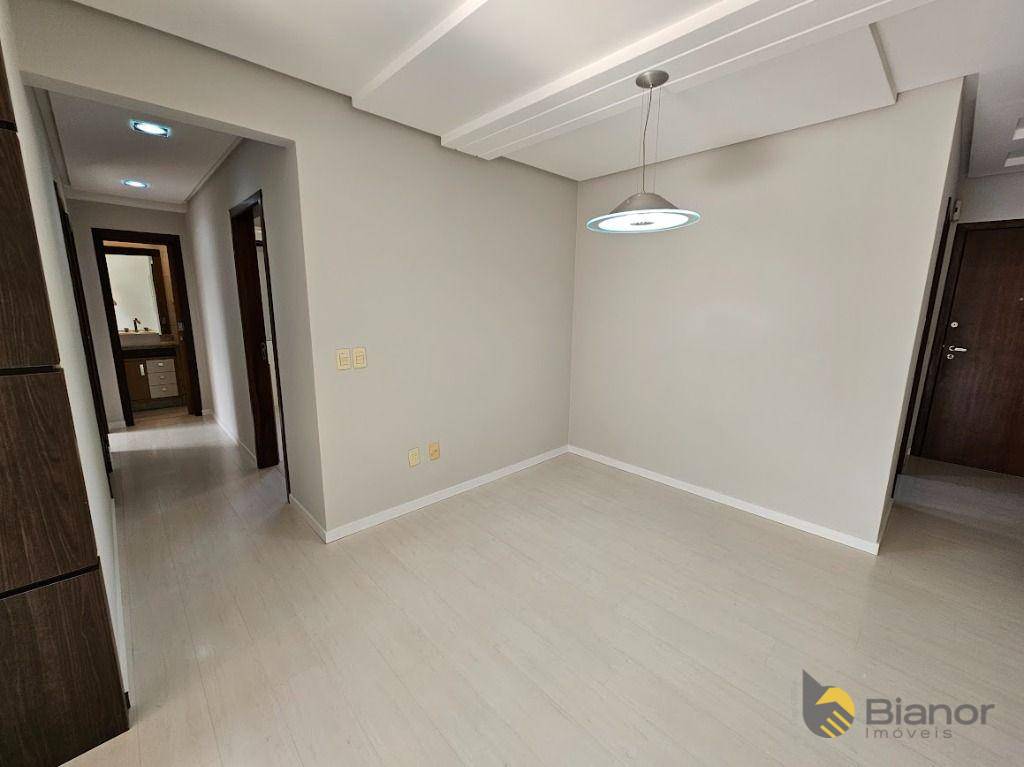 Apartamento à venda com 3 quartos, 90m² - Foto 4