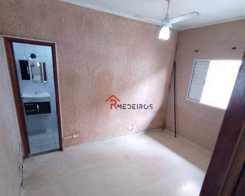 Casa à venda com 3 quartos, 90m² - Foto 27