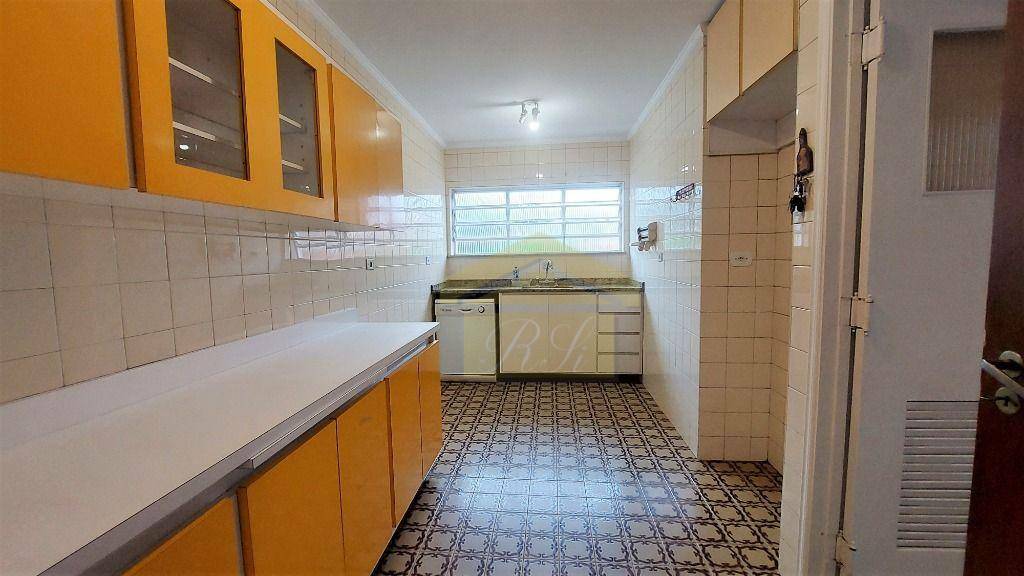 Sobrado à venda e aluguel com 3 quartos, 180m² - Foto 15