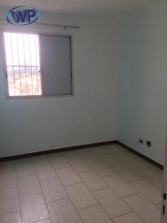 Apartamento à venda com 2 quartos, 65m² - Foto 18