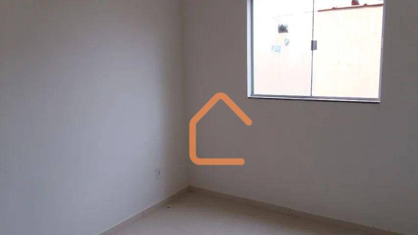 Apartamento à venda com 2 quartos, 69m² - Foto 3