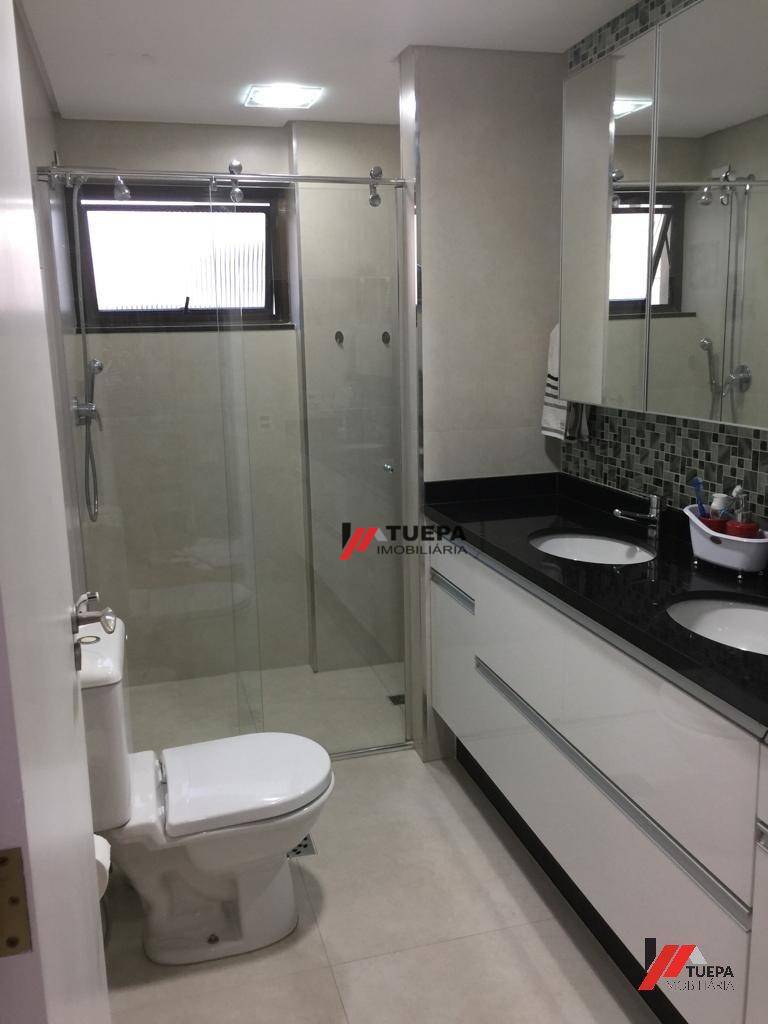 Apartamento à venda com 3 quartos, 212m² - Foto 25