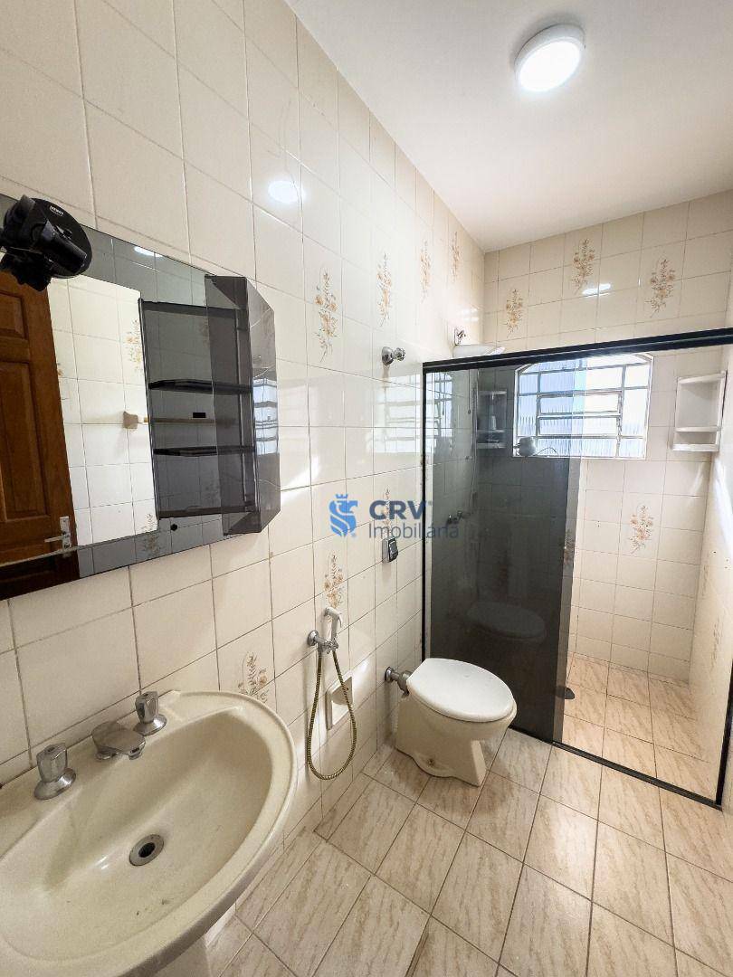 Sobrado à venda e aluguel com 4 quartos, 318m² - Foto 13