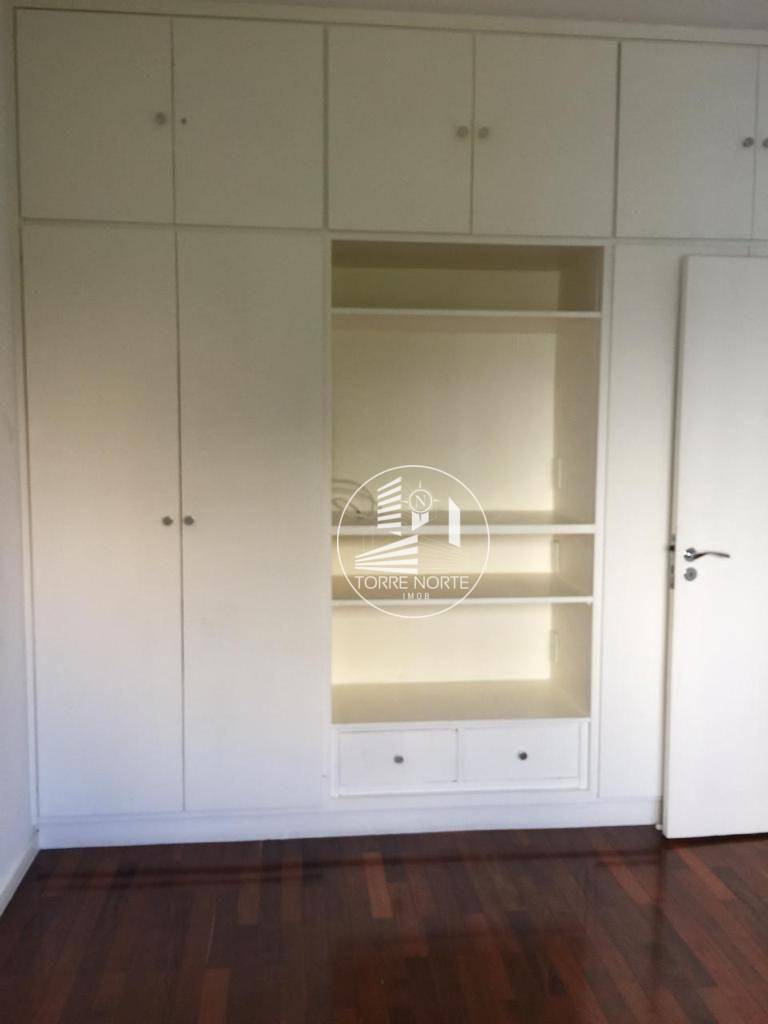 Apartamento para alugar com 3 quartos, 285m² - Foto 16