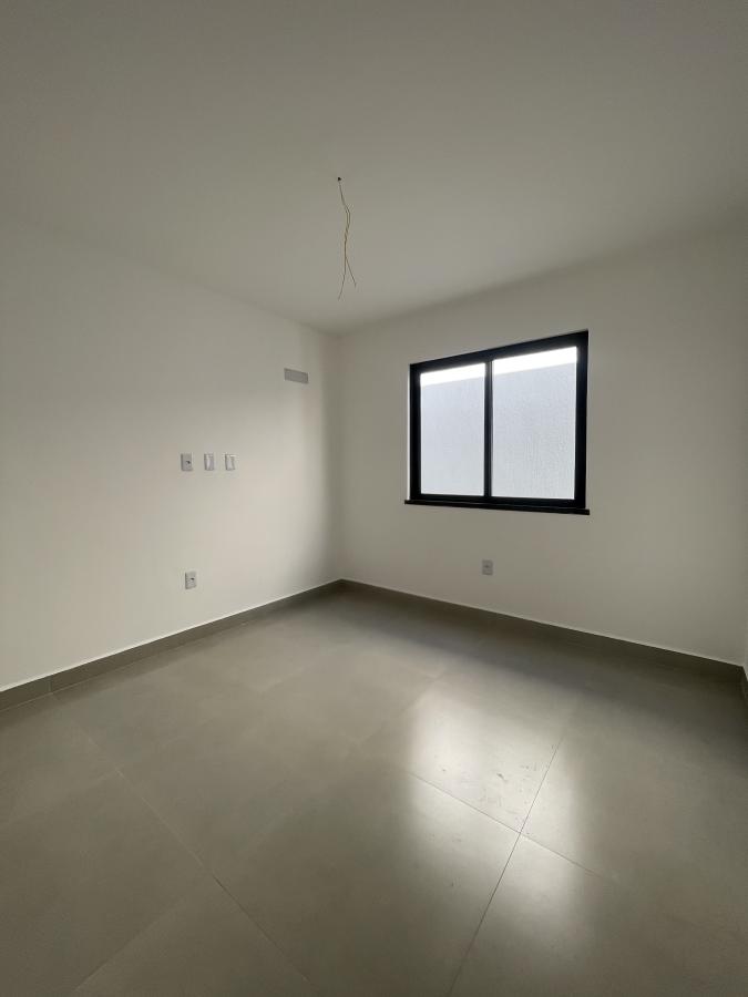 Casa à venda com 3 quartos, 240m² - Foto 11