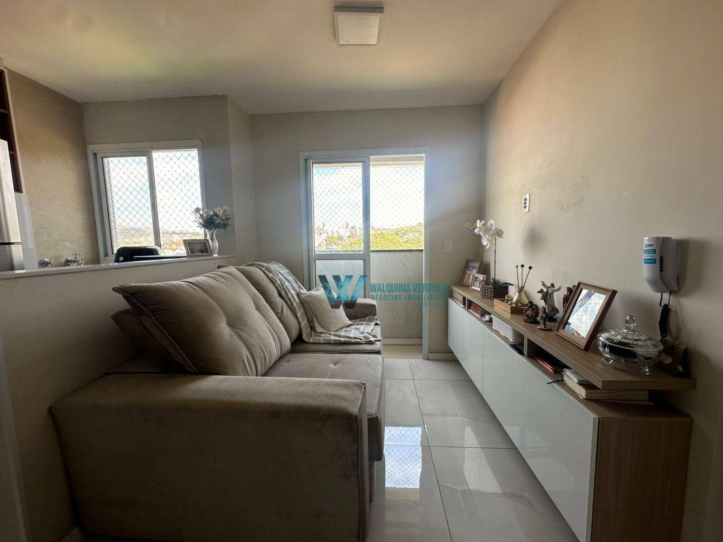 Apartamento à venda com 2 quartos, 45m² - Foto 2