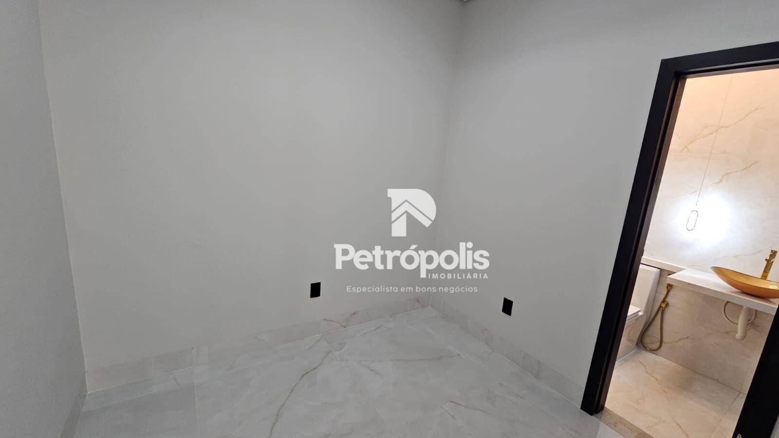 Casa à venda com 3 quartos, 200m² - Foto 16