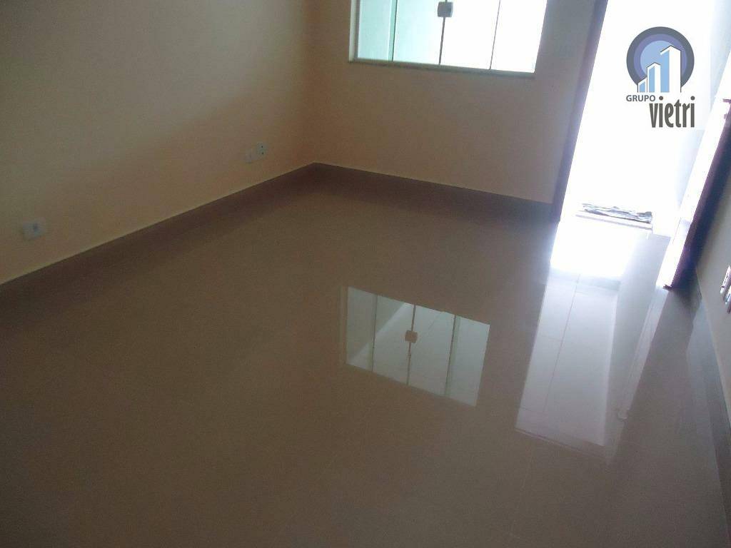 Sobrado à venda com 2 quartos, 140m² - Foto 1