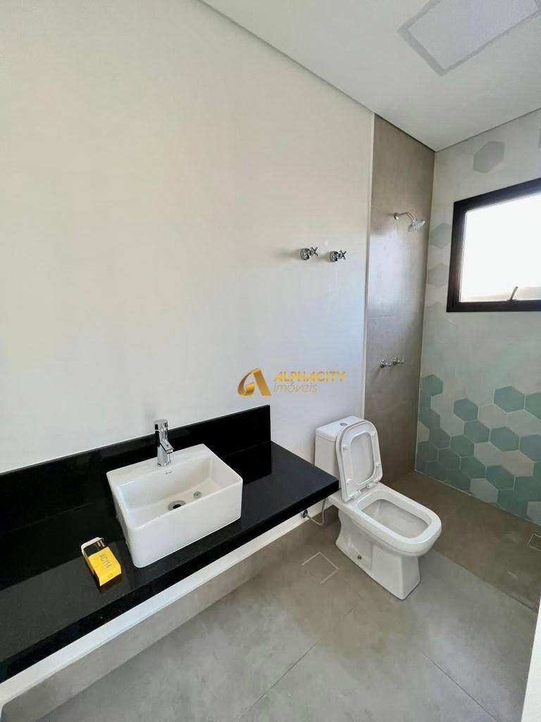 Casa de Condomínio à venda com 3 quartos, 200m² - Foto 2