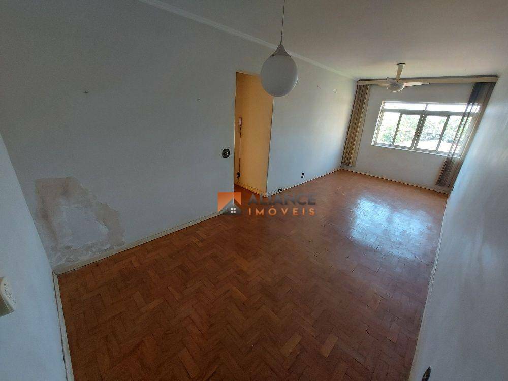 Apartamento à venda com 3 quartos, 80m² - Foto 4