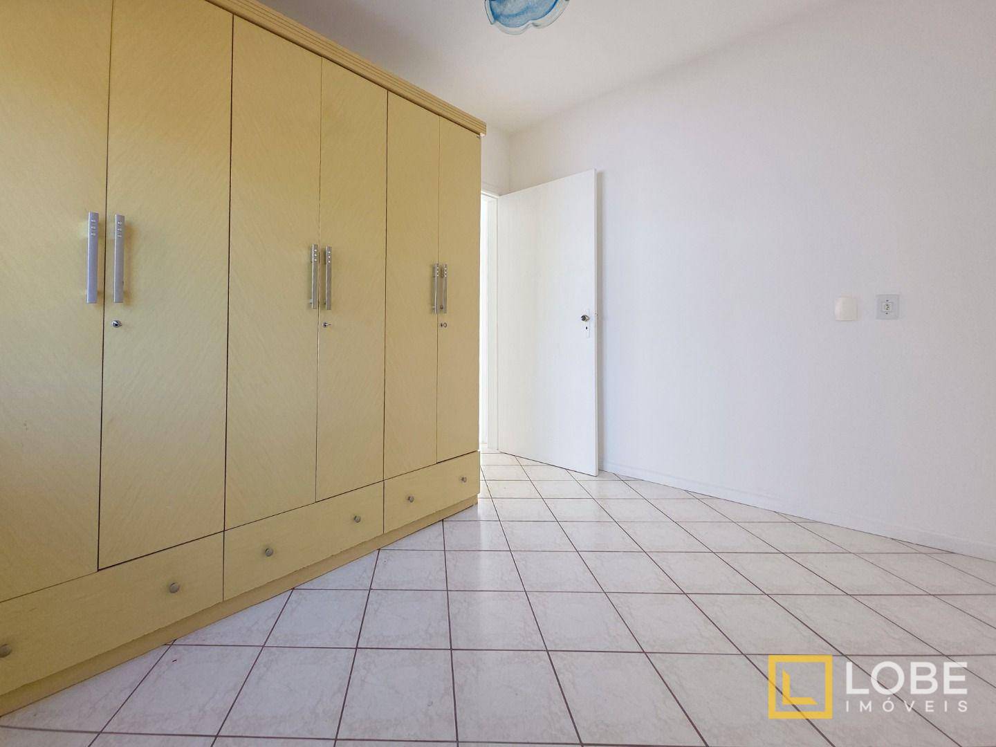 Apartamento à venda com 2 quartos, 63m² - Foto 7