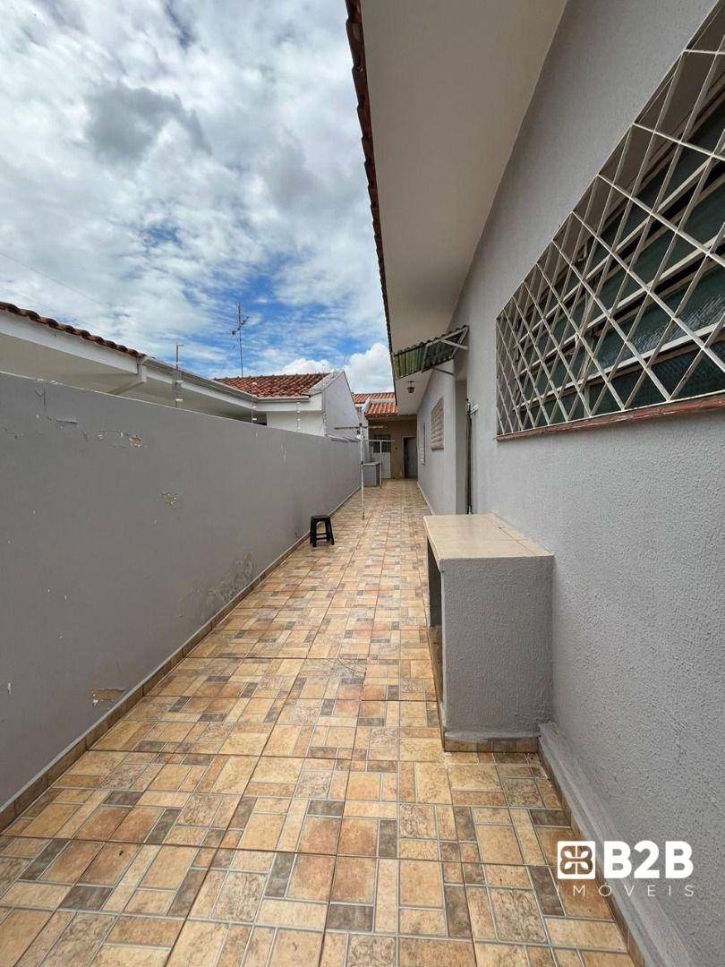 Casa à venda com 3 quartos, 191m² - Foto 4
