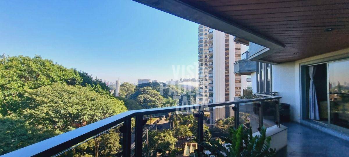 Apartamento à venda com 3 quartos, 300m² - Foto 2