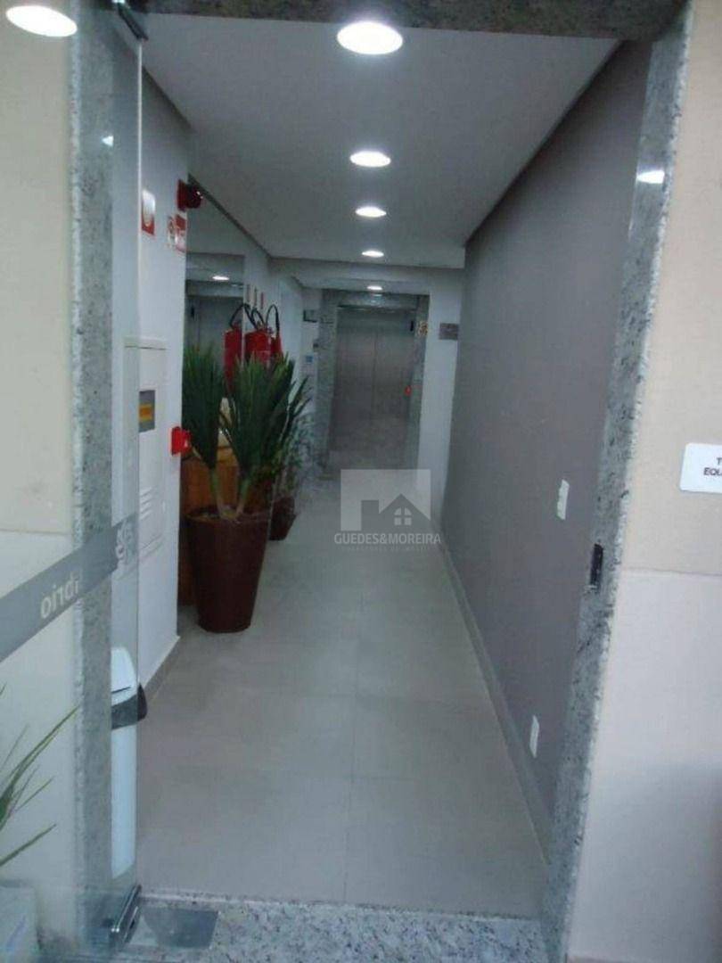 Apartamento à venda com 2 quartos, 75m² - Foto 4