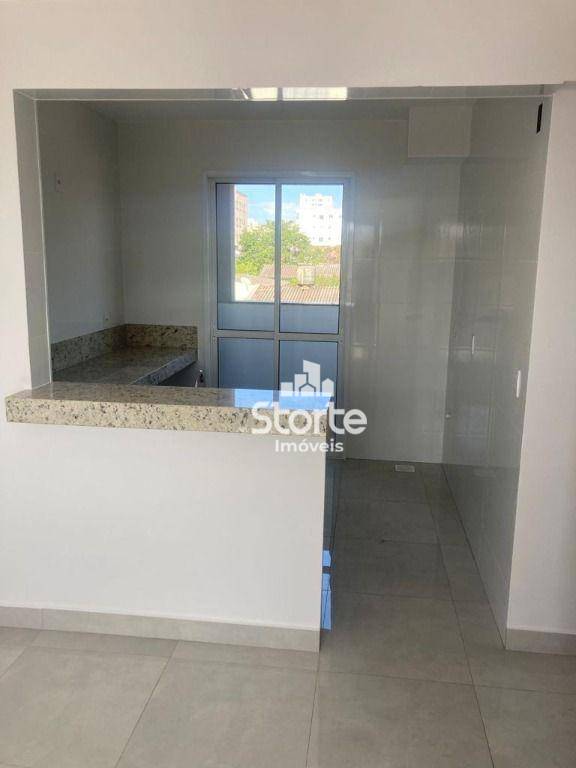 Apartamento à venda com 2 quartos, 61m² - Foto 6