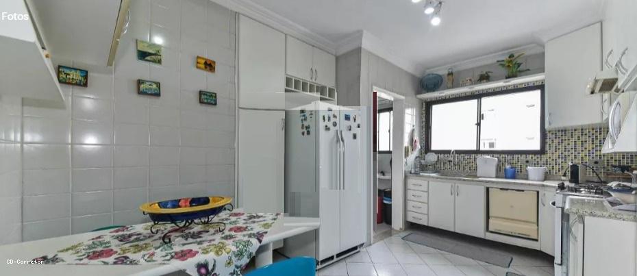 Apartamento à venda com 3 quartos, 162m² - Foto 29