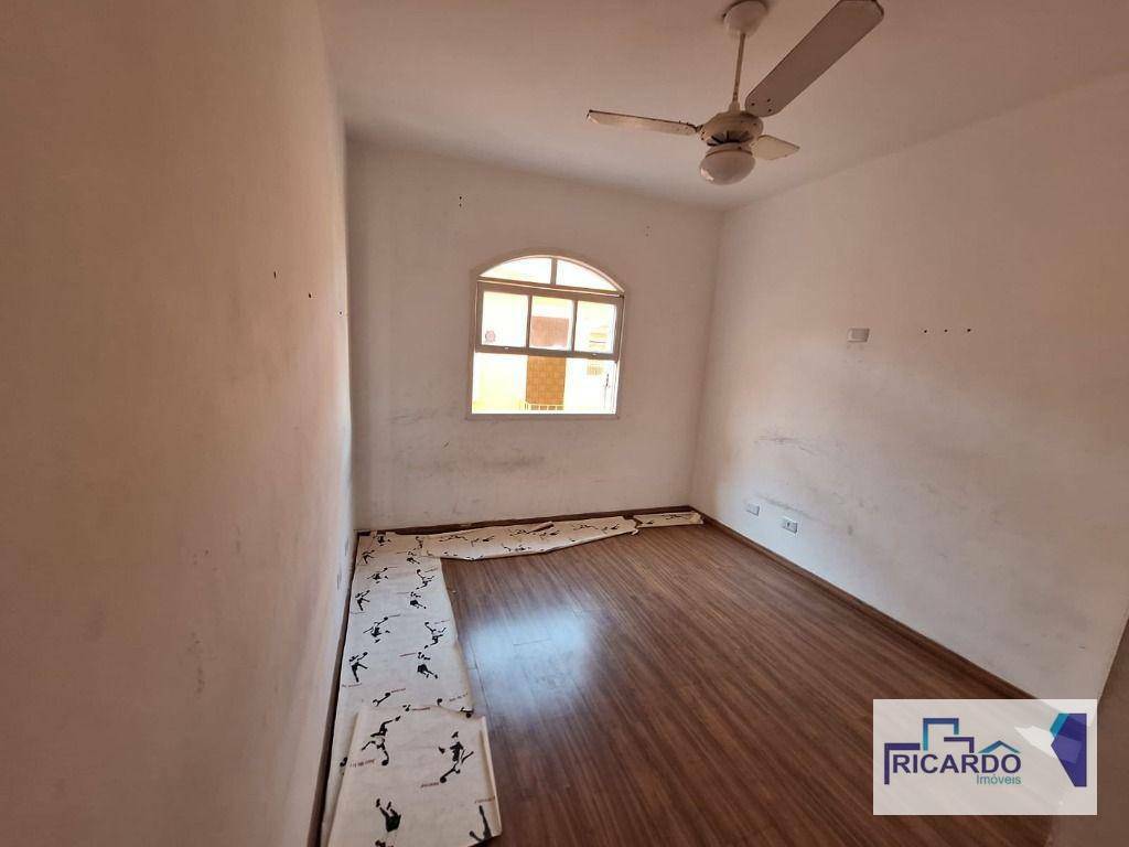 Sobrado à venda com 3 quartos, 190m² - Foto 17