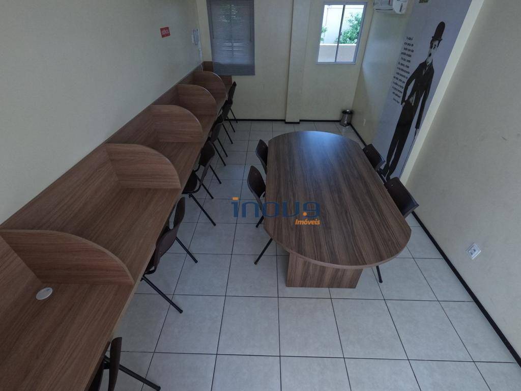 Apartamento à venda com 3 quartos, 64m² - Foto 10