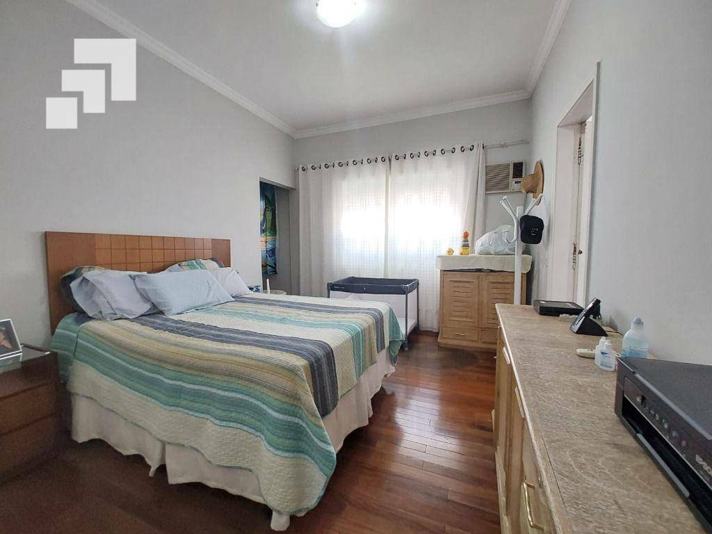 Casa à venda com 4 quartos, 360m² - Foto 21