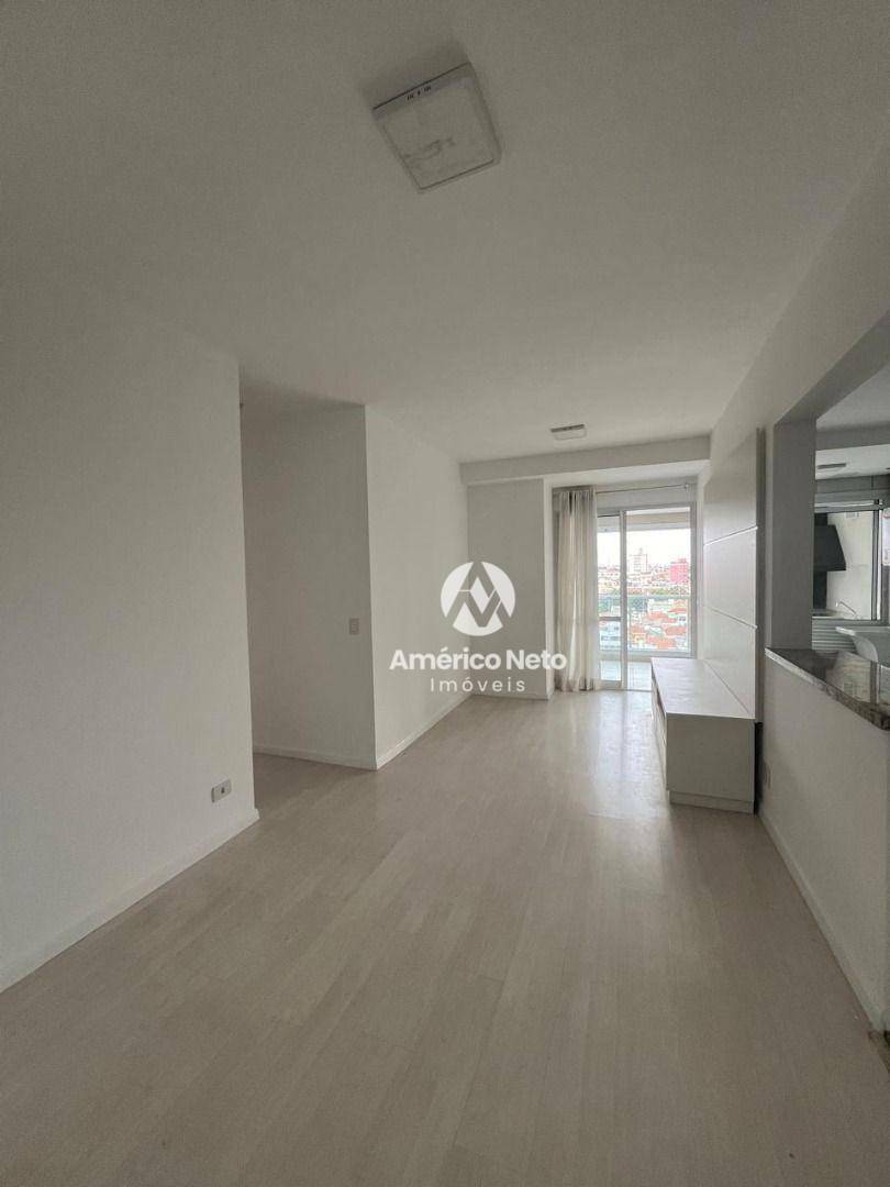 Apartamento para alugar com 2 quartos, 74m² - Foto 25