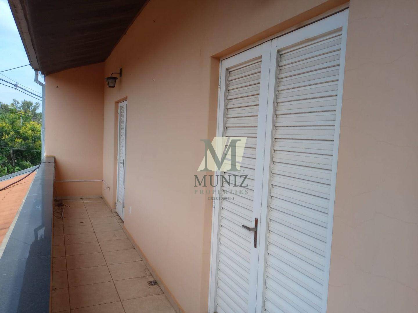 Casa à venda com 4 quartos, 250m² - Foto 25