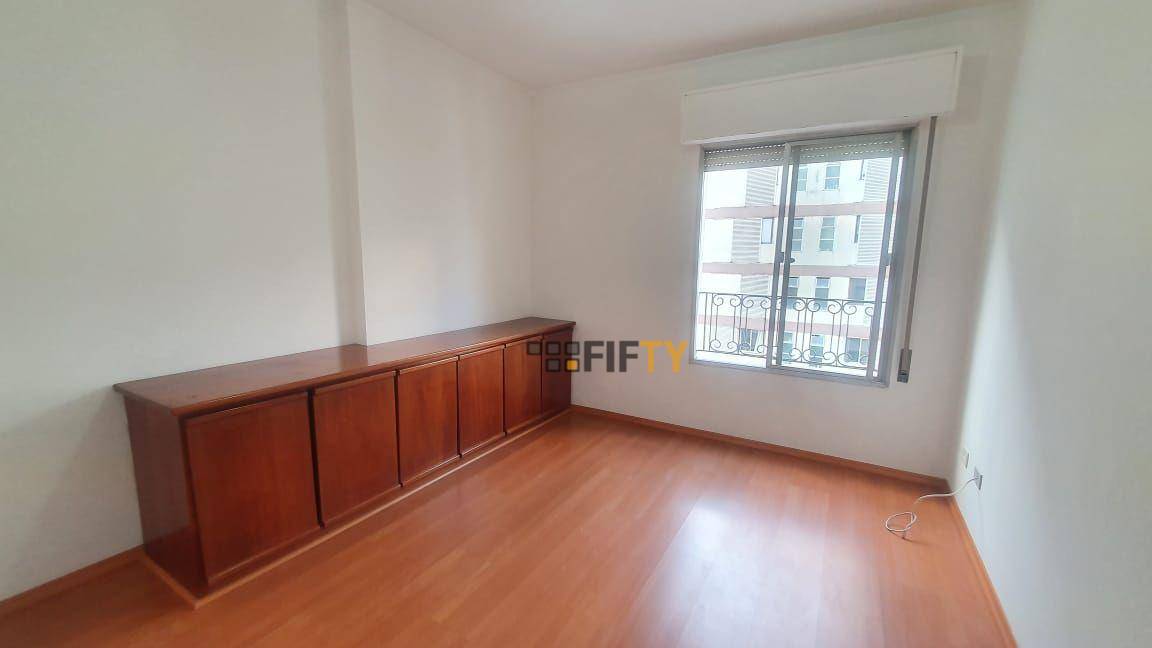 Apartamento para alugar com 2 quartos, 98m² - Foto 8