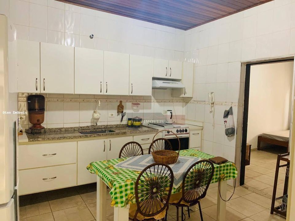 Casa à venda com 3 quartos, 184m² - Foto 14