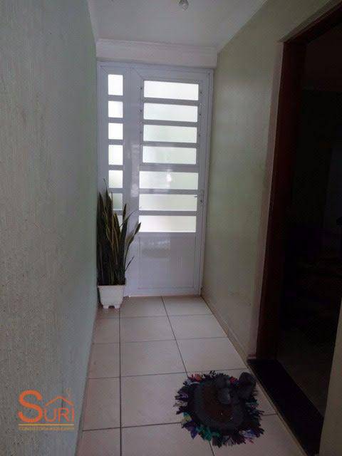 Casa à venda com 4 quartos, 200m² - Foto 8