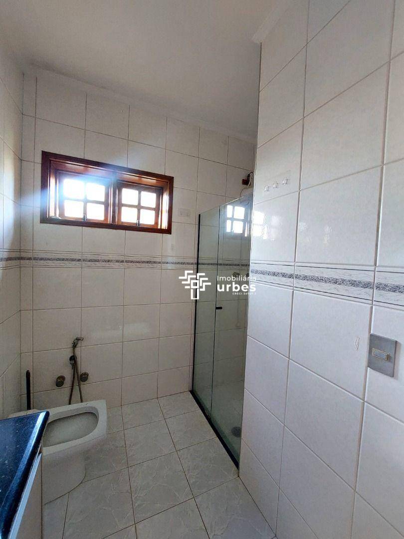Casa para alugar com 3 quartos, 270m² - Foto 24