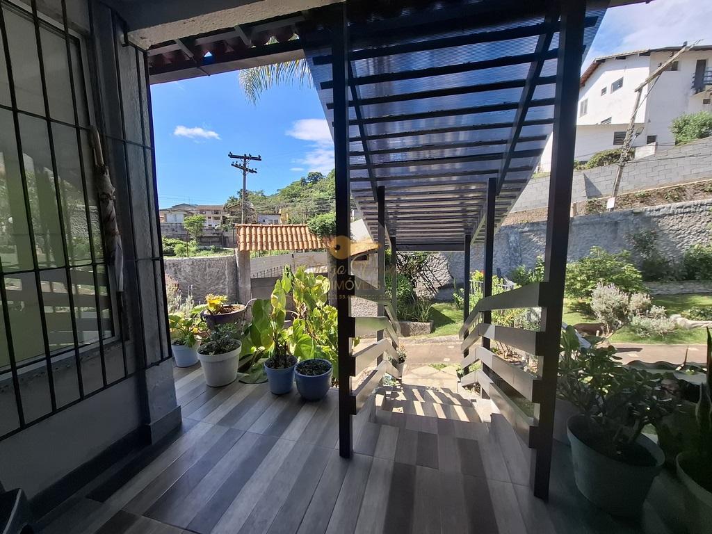 Casa à venda com 3 quartos, 600m² - Foto 10