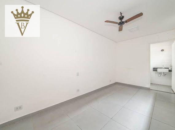 Casa à venda e aluguel com 3 quartos, 220m² - Foto 11
