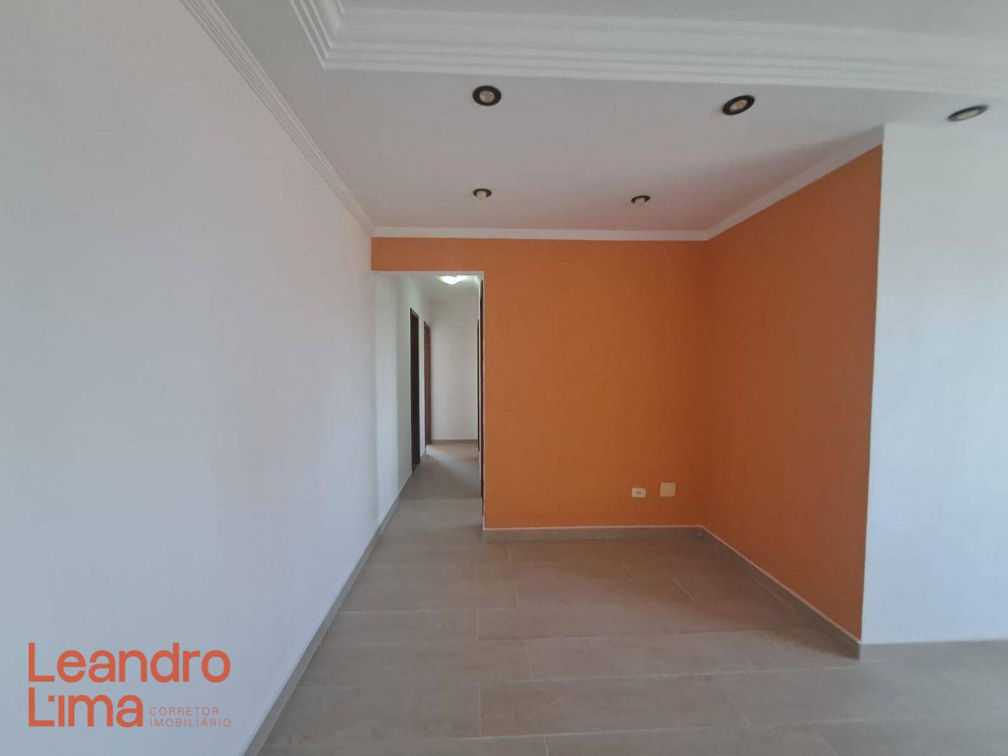 Apartamento para alugar com 3 quartos, 76m² - Foto 2